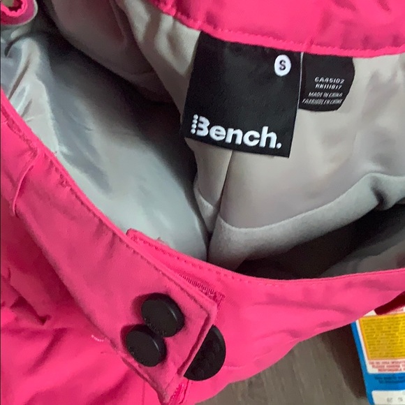 Retro BENCH Snow Jacket & Matching Snow Pants - Picture 6 of 7